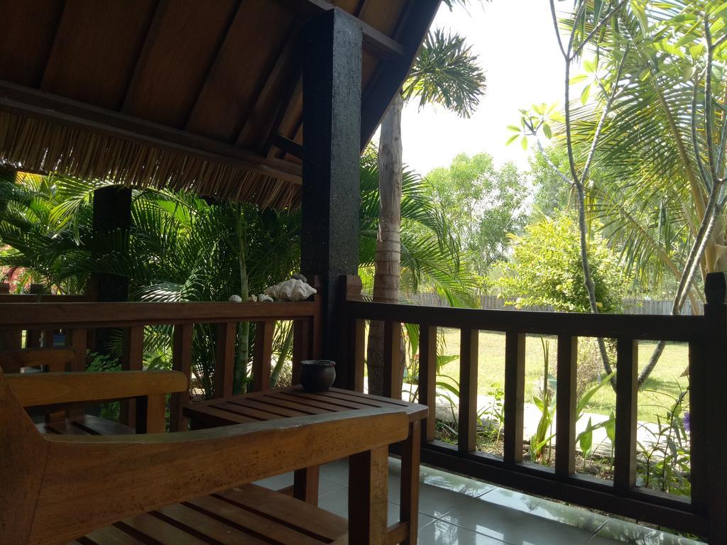 Hotel Rose Bungalow Pemenang Exteriér fotografie
