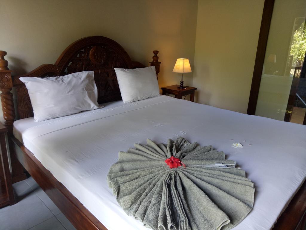 Hotel Rose Bungalow Pemenang Exteriér fotografie